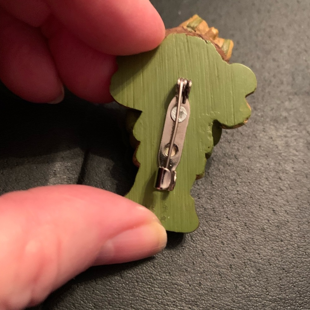Fall Pin ๐๐ - Picture 8 of 8